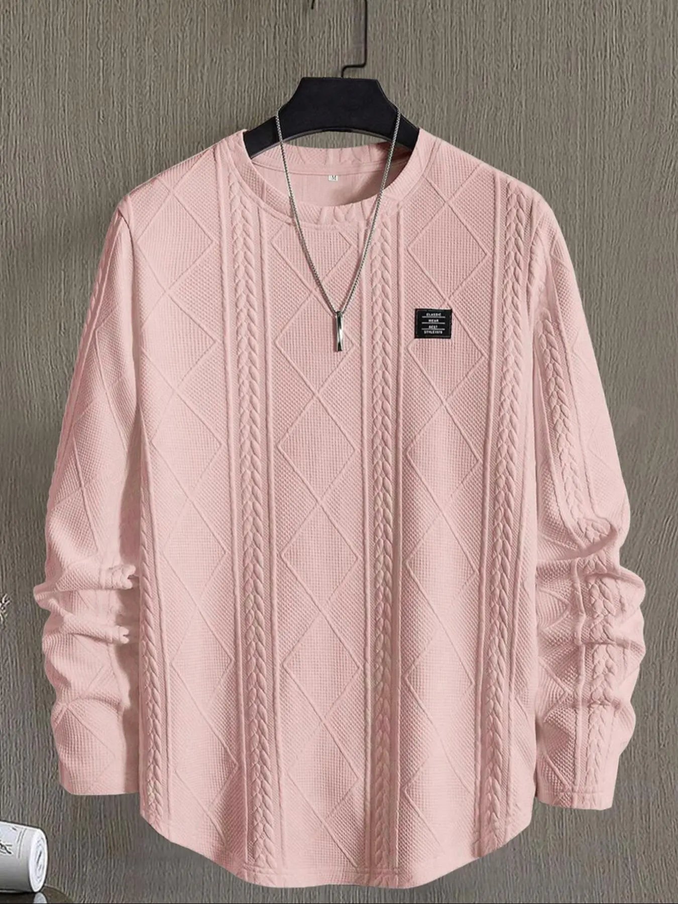 Elevate Your Wardrobe with Our Men's Fitted Long Sleeve Round Neck Knit T-Shirt – Stylish Patchwork Design for All Seasons!