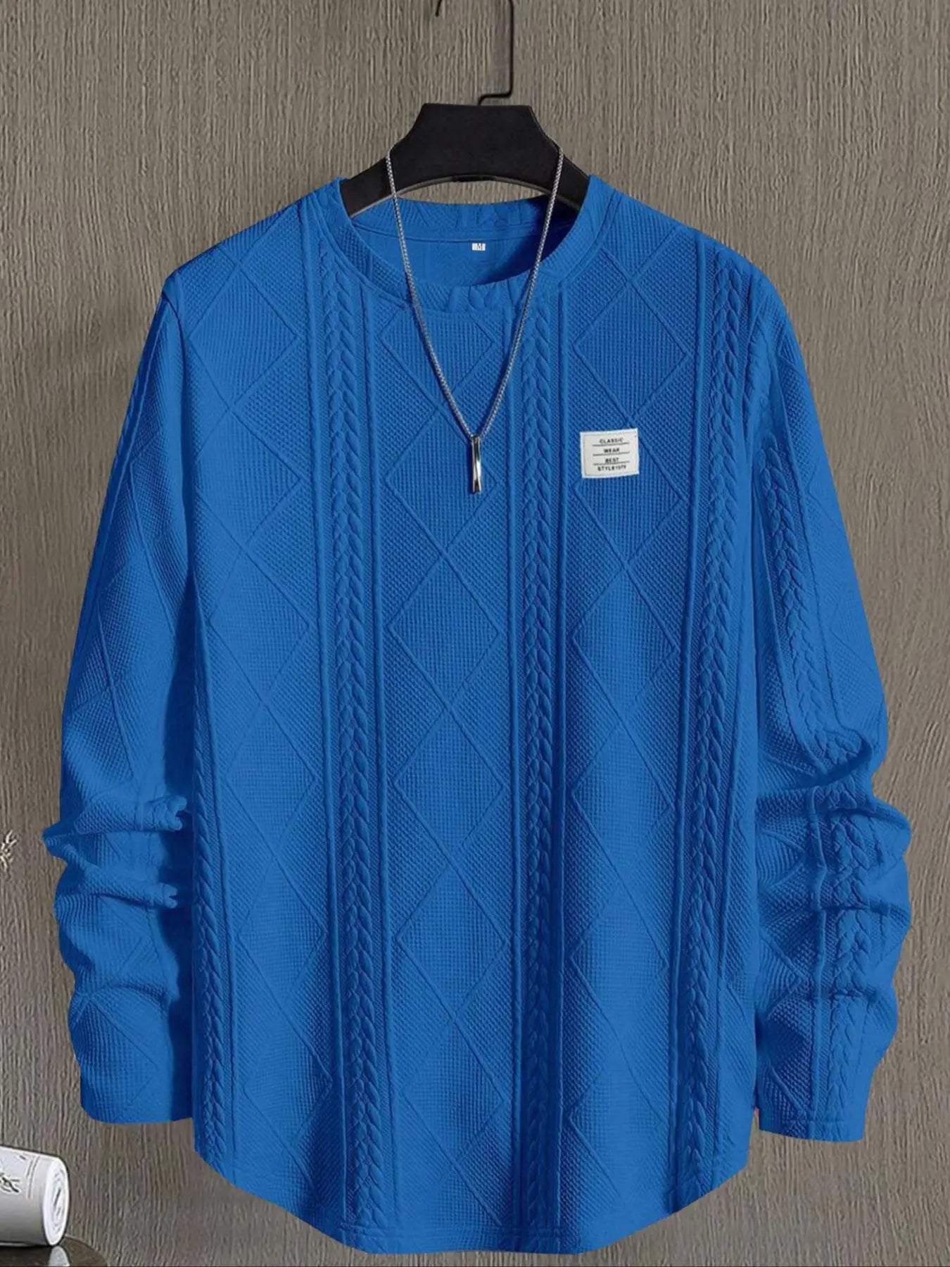 Elevate Your Wardrobe with Our Men's Fitted Long Sleeve Round Neck Knit T-Shirt – Stylish Patchwork Design for All Seasons!