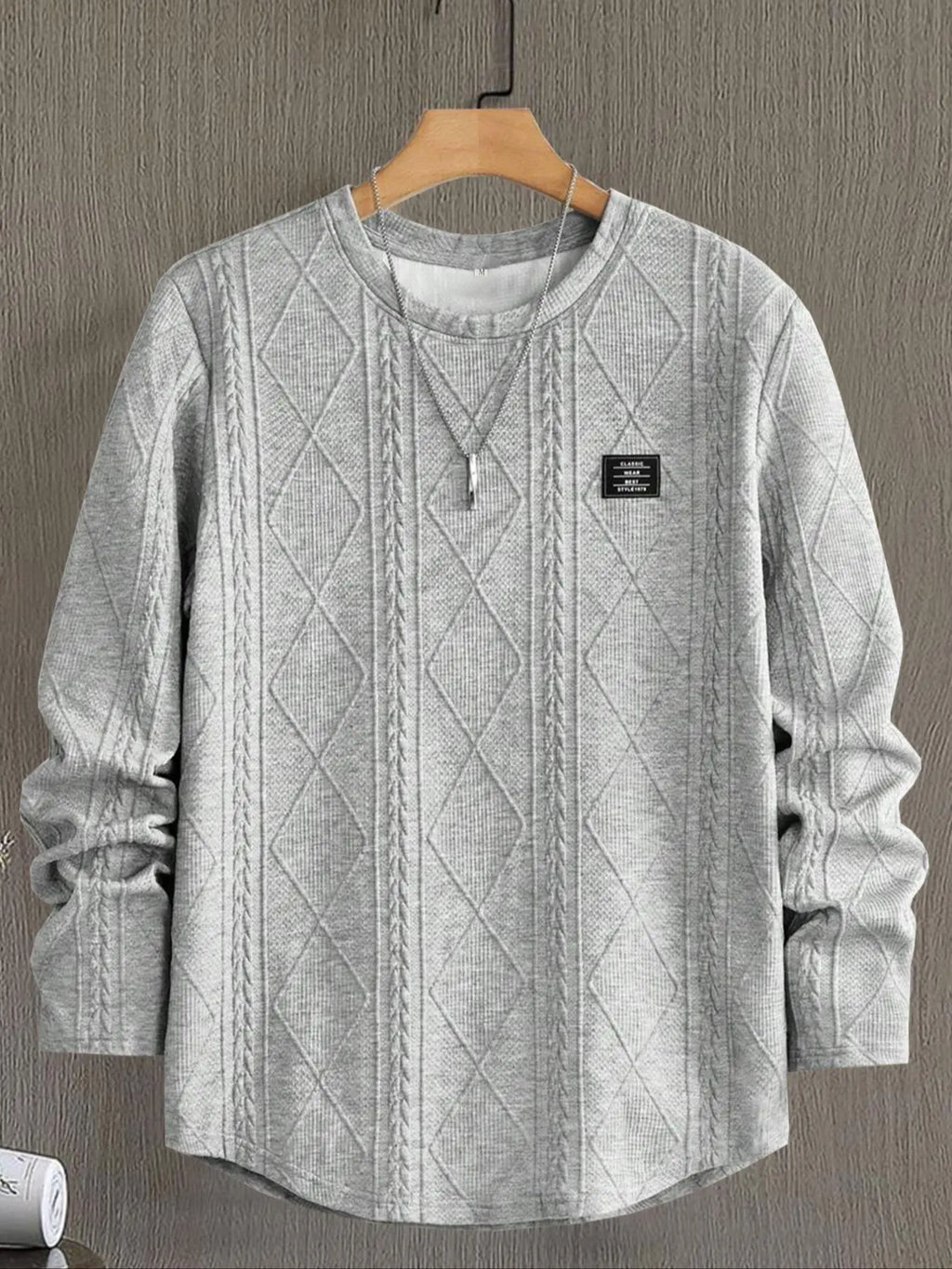 Elevate Your Wardrobe with Our Men's Fitted Long Sleeve Round Neck Knit T-Shirt – Stylish Patchwork Design for All Seasons!