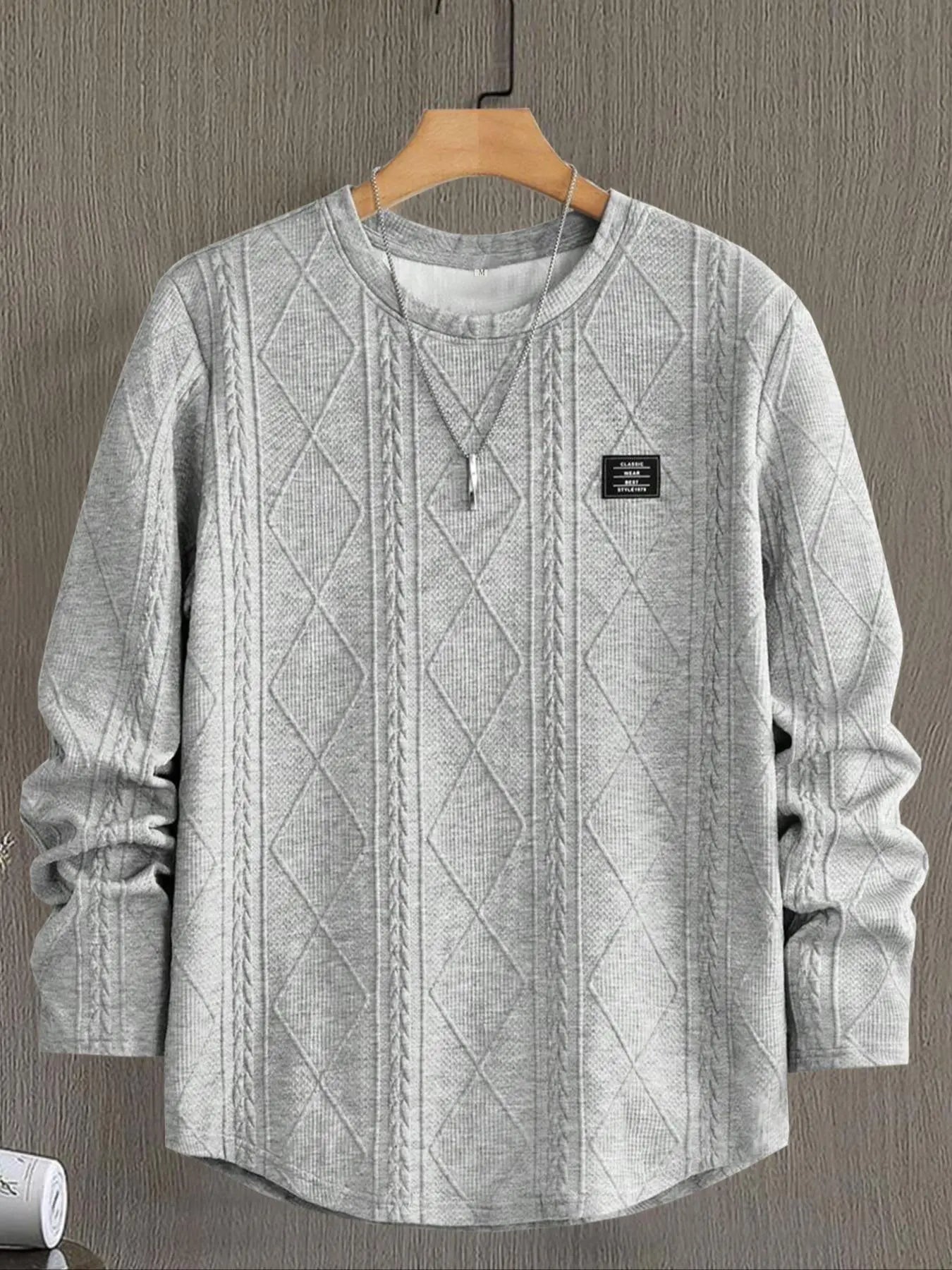 Elevate Your Wardrobe with Our Men's Fitted Long Sleeve Round Neck Knit T-Shirt – Stylish Patchwork Design for All Seasons!