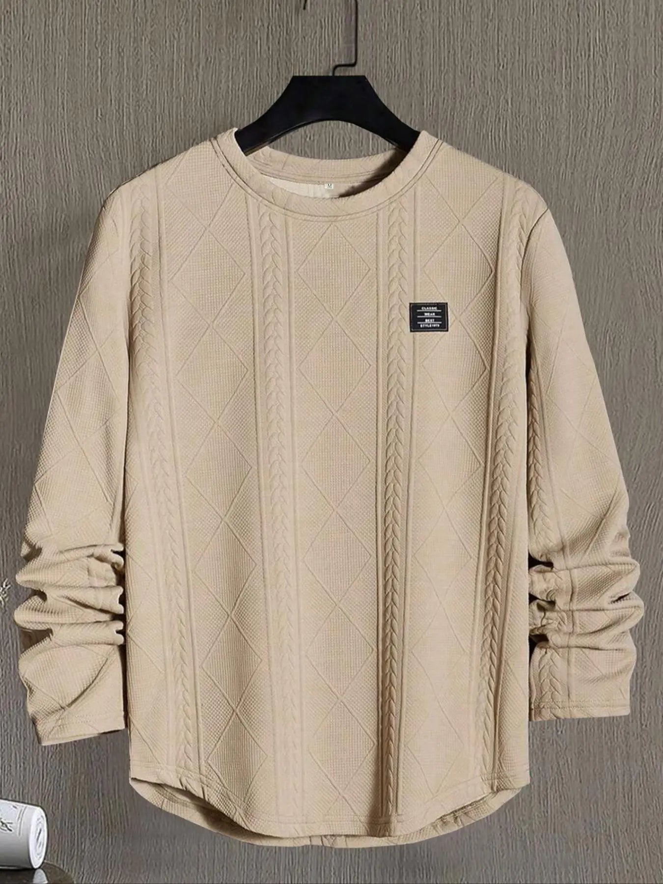 Elevate Your Wardrobe with Our Men's Fitted Long Sleeve Round Neck Knit T-Shirt – Stylish Patchwork Design for All Seasons!